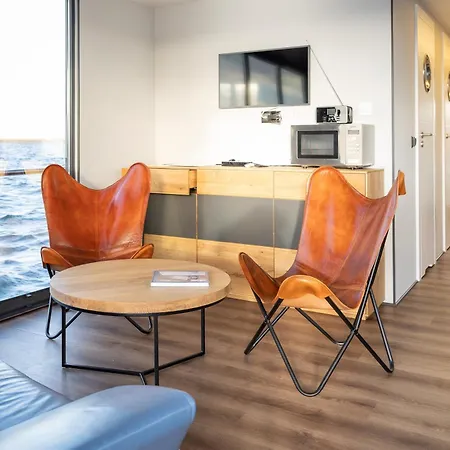 Exclusives Hausboot Oma Ella *