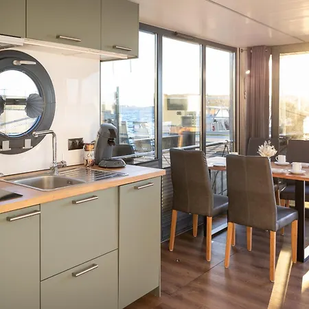 Exclusives Hausboot Oma Ella * Heiligenhafen